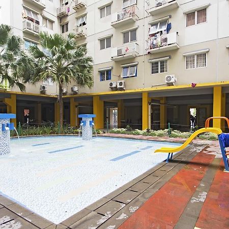 ג'קרטה Reddoorz Apartment @ Pulo Gadung מראה חיצוני תמונה